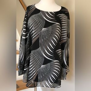 JM Collection long sleeved flowey blouse Sz. L